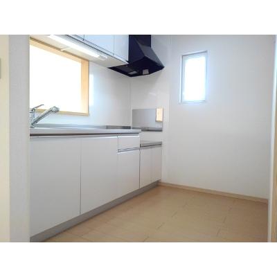フルール 203【管理NO：1-016358101-02030】 ★家具家電は申し込み後に搬入します★の物件画像