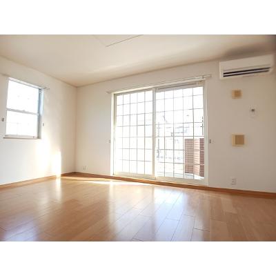 コンティナン 102【管理NO：1-013468201-01020】 ★家具家電は申し込み後に搬入します★の物件画像