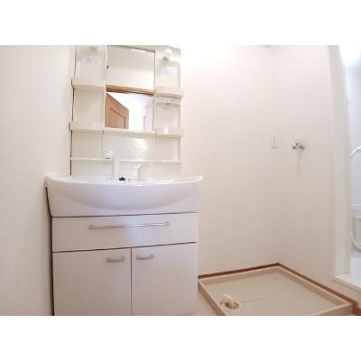 コンティナン 102【管理NO：1-013468201-01020】 ★家具家電は申し込み後に搬入します★の物件画像