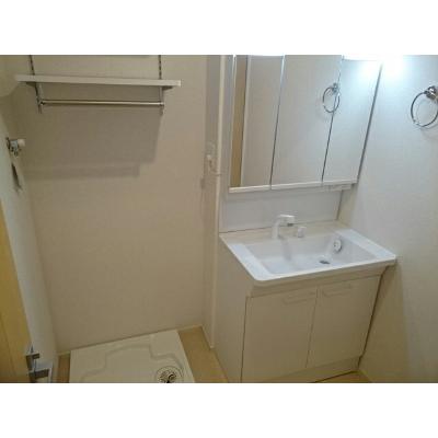 シオン　Ⅲ 101【管理NO：1-025066203-01010】 ★家具家電は申し込み後に搬入します★ ★2026年09月下旬入居可能★の物件画像
