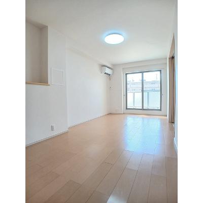 クレール宝塚 303【管理NO：1-019540701-03030】 ★家具家電は申し込み後に搬入します★の物件画像