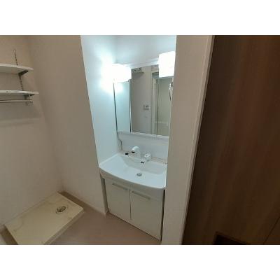 グレイス木津川　Ⅰ 201【管理NO：1-025900301-02010】 ★家具家電は申し込み後に搬入します★ ★2026年10月下旬入居可能★の物件画像