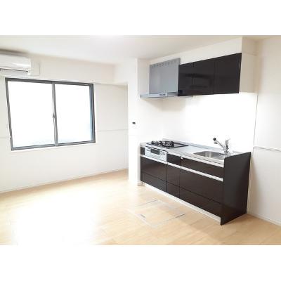 Ｍ．ＲＡＦＦＩＮＥ 101【管理NO：1-025400301-01010】 ★家具家電は申し込み後に搬入します★ ★2026年10月上旬入居可能★の物件画像