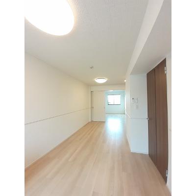 クルールＡ 102【管理NO：1-027166601-01020】 ★家具家電は申し込み後に搬入します★の物件画像