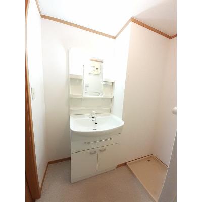フィオ－レⅡ 102【管理NO：1-013048101-01020】 ★家具家電は申し込み後に搬入します★ ★2026年10月中旬入居可能★の物件画像