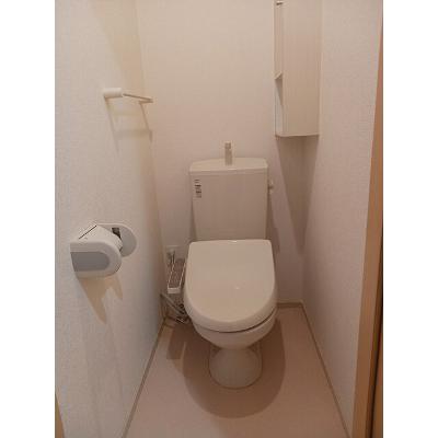 ビーネ　Ⅱ 103【管理NO：1-018426101-01030】 ★家具家電は申し込み後に搬入します★の物件画像
