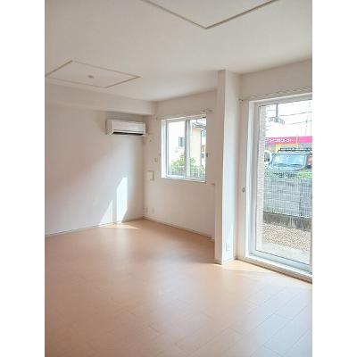 ライトブレス　Ｂ 103【管理NO：1-017495302-01030】 ★家具家電は申し込み後に搬入します★ ★2026年10月中旬入居可能★の物件画像