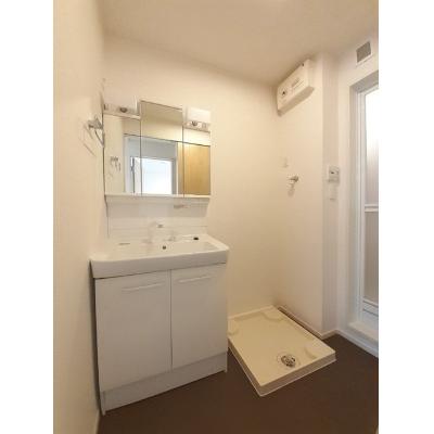 エンゼルシーズンⅠ 102【管理NO：1-026168901-01020】 ★家具家電は申し込み後に搬入します★ ★2026年10月上旬入居可能★の物件画像