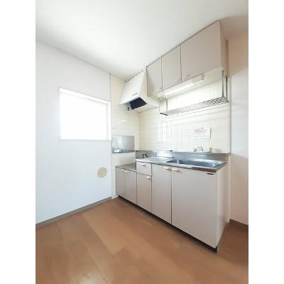 シュープ三条 201【管理NO：1-004596701-02010】 ★家具家電は申し込み後に搬入します★ ★2026年09月下旬入居可能★の物件画像