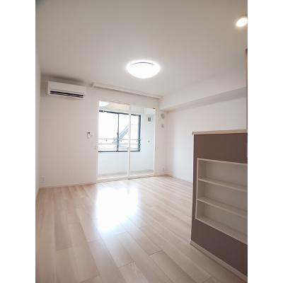 スリール 203【管理NO：1-028057501-02030】 ★家具家電は申し込み後に搬入します★の物件画像
