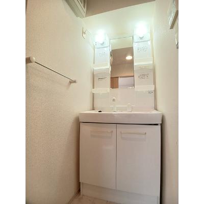 メゾン　アンソレイユ 305【管理NO：1-019259201-03050】 ★家具家電は申し込み後に搬入します★の物件画像