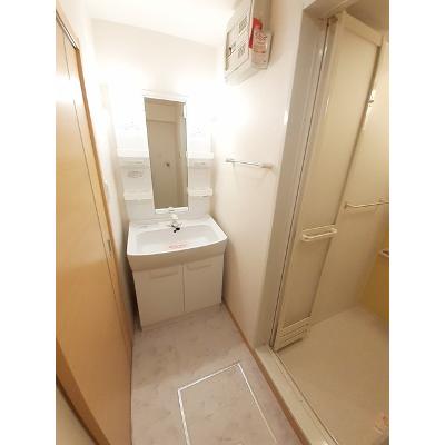 幸和 201【管理NO：1-016926301-02010】 ★家具家電は申し込み後に搬入します★ ★2026年09月下旬入居可能★の物件画像