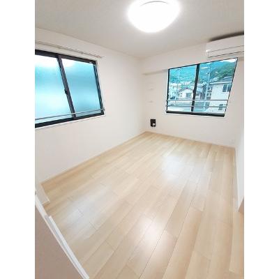 クラール 201【管理NO：1-027342601-02010】 ★家具家電は申し込み後に搬入します★ ★2026年09月中旬入居可能★の物件画像