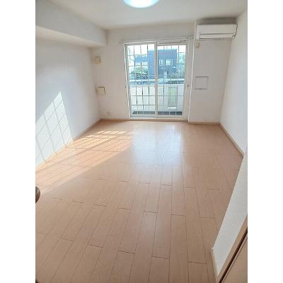 ミッテ・クラール 102【管理NO：1-015467601-01020】 ★家具家電は申し込み後に搬入します★の物件画像