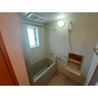 ラフィネ花瀬　参番館 204【管理NO：1-011881603-02040】 ★家具家電は申し込み後に搬入します★の物件画像
