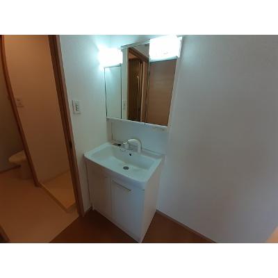 フローラルタウンＣ 202【管理NO：1-005737103-02020】 ★家具家電は申し込み後に搬入します★の物件画像