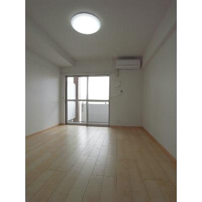 グラン・スイート 305【管理NO：1-018875201-03040】 ★家具家電は申し込み後に搬入します★ ★2026年10月中旬入居可能★の物件画像