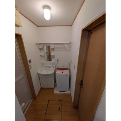 【駅近で広々～♪】アールコート樅 101号室の物件画像