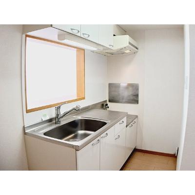 ｓｏｕｔｈ　ｃｏｕｒｔ 102【管理NO：1-014470604-01020】 ★家具家電は申し込み後に搬入します★ ★2026年10月中旬入居可能★の物件画像