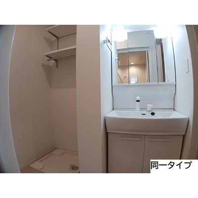 ベレケ 202【管理NO：1-028596101-02020】 ★家具家電は申し込み後に搬入します★ ★2026年11月上旬入居可能★の物件画像