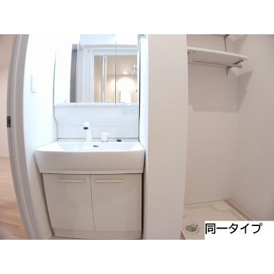ベレケ 101【管理NO：1-028596101-01010】 ★家具家電は申し込み後に搬入します★ ★2026年11月上旬入居可能★の物件画像