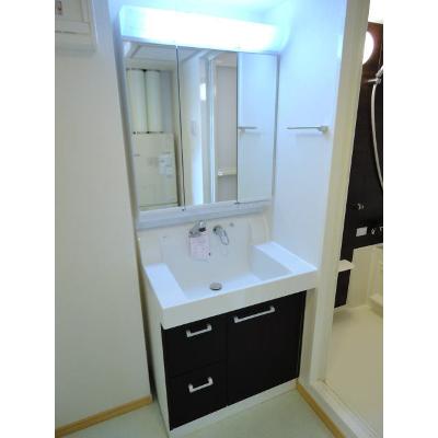 Ａｍｙ　Ⅴ 103【管理NO：1-017290601-01030】 ★家具家電は申し込み後に搬入します★の物件画像