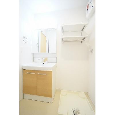 グランデュオ 201【管理NO：1-025188201-02010】 ★家具家電は申し込み後に搬入します★の物件画像