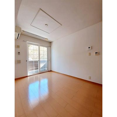 プローテ 102【管理NO：1-015346601-01020】 ★家具家電は申し込み後に搬入します★の物件画像
