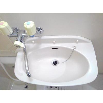 エリール城 201【管理NO：1-006701201-02010】 ★家具家電は申し込み後に搬入します★ ★2026年09月下旬入居可能★の物件画像