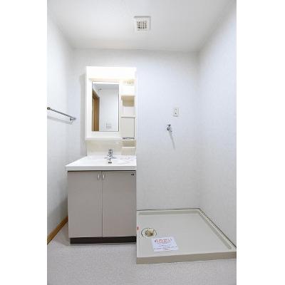 サンパーク 201【管理NO：1-009630301-02010】 ★家具家電は申し込み後に搬入します★ ★2026年10月上旬入居可能★の物件画像