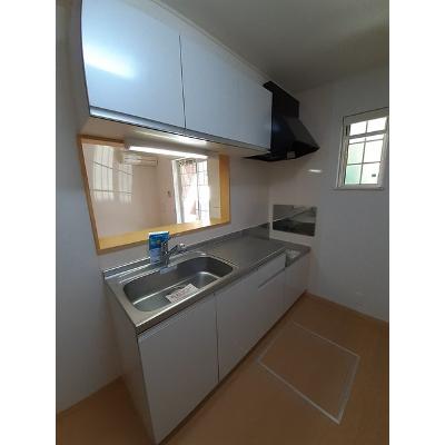リュブミラーカⅡＡ 103【管理NO：1-016146401-01030】 ★家具家電は申し込み後に搬入します★ ★2026年10月上旬入居可能★の物件画像