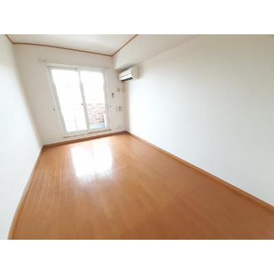 グラン・パパ　Ｃ 201【管理NO：1-013136303-02010】 ★家具家電は申し込み後に搬入します★ ★2026年10月下旬入居可能★の物件画像