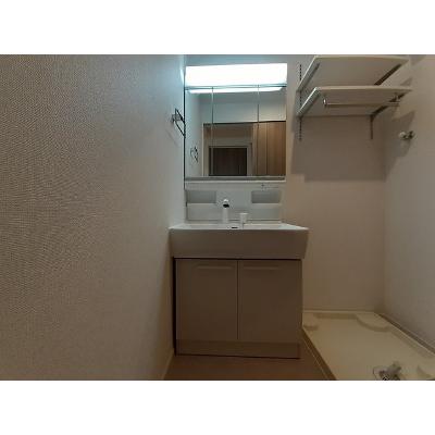 コンフォルト城山 103【管理NO：1-026479501-01030】 ★家具家電は申し込み後に搬入します★の物件画像
