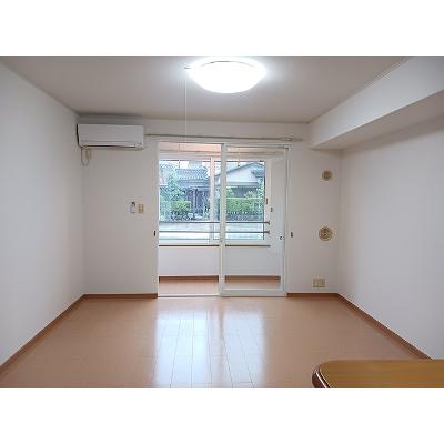ヴィラ・シュノンソ－ 103【管理NO：1-015149001-01030】 ★家具家電は申し込み後に搬入します★の物件画像