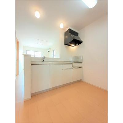 フルール 203【管理NO：1-020363401-02030】 ★家具家電は申し込み後に搬入します★ ★2026年09月下旬入居可能★の物件画像