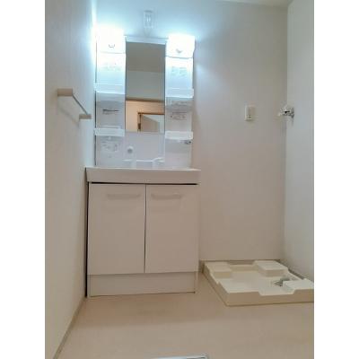 フルール 203【管理NO：1-020363401-02030】 ★家具家電は申し込み後に搬入します★ ★2026年09月下旬入居可能★の物件画像