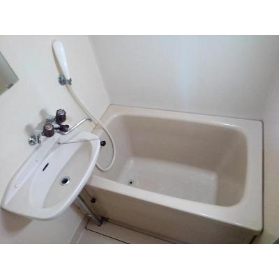 リバーサイドハイツ 101【管理NO：1-001531601-01010】 ★家具家電は申し込み後に搬入します★ ★2026年10月上旬入居可能★の物件画像