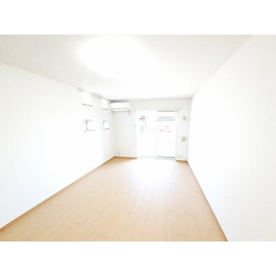 レークサイドスクエア 101【管理NO：1-014771201-01010】 ★家具家電は申し込み後に搬入します★ ★2026年10月中旬入居可能★の物件画像