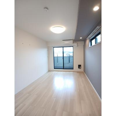 ルピナス　イースト 303【管理NO：1-027772201-03030】 ★家具家電は申し込み後に搬入します★ ★2026年10月中旬入居可能★の物件画像