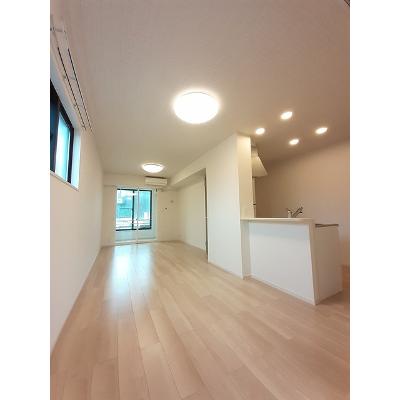 シャイントラスト 106【管理NO：1-026788401-01050】 ★家具家電は申し込み後に搬入します★ ★2026年09月上旬入居可能★の物件画像