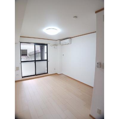 リフティ西塩小路 105【管理NO：1-012121401-01050】 ★家具家電は申し込み後に搬入します★ ★2026年10月上旬入居可能★の物件画像