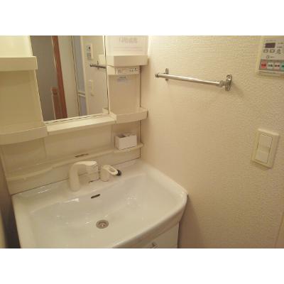 クリスタルコートヴァイオレット 202【管理NO：1-014833102-02020】 ★家具家電は申し込み後に搬入します★ ★2026年10月下旬入居可能★の物件画像