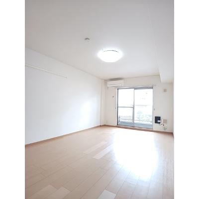 フランメゾン 205【管理NO：1-014143101-02040】 ★家具家電は申し込み後に搬入します★の物件画像