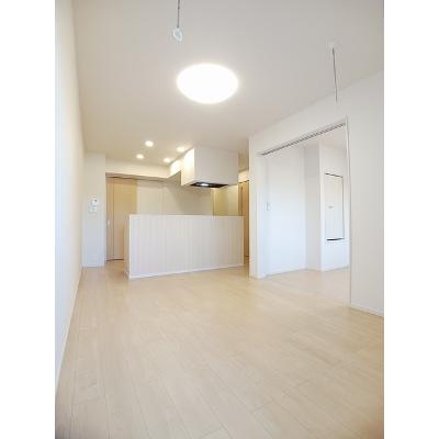ラ・ルーチェ 202【管理NO：1-024823601-02020】 ★家具家電は申し込み後に搬入します★の物件画像