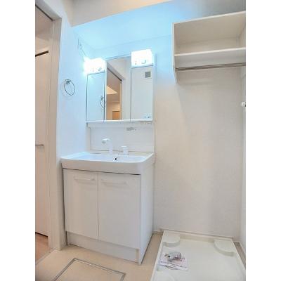 ラ・ルーチェ 202【管理NO：1-024823601-02020】 ★家具家電は申し込み後に搬入します★の物件画像