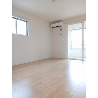 エンジェル　ブーケ 102【管理NO：1-024411301-01020】 ★家具家電は申し込み後に搬入します★の物件画像