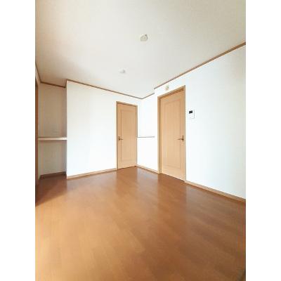 シーザリオ一番館 102【管理NO：1-013158901-01020】 ★家具家電は申し込み後に搬入します★ ★2026年10月中旬入居可能★の物件画像