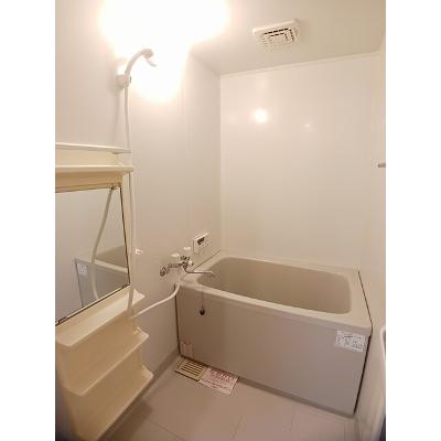 フォンテーヌＣ 101【管理NO：1-011922001-01010】 ★家具家電は申し込み後に搬入します★の物件画像