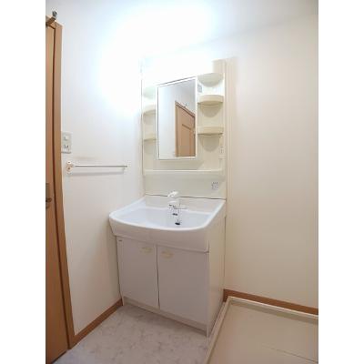 フォンテーヌＣ 101【管理NO：1-011922001-01010】 ★家具家電は申し込み後に搬入します★の物件画像