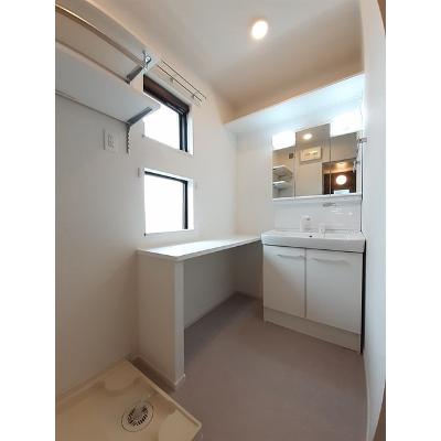 アネックス 204【管理NO：1-026816601-02040】 ★家具家電は申し込み後に搬入します★の物件画像